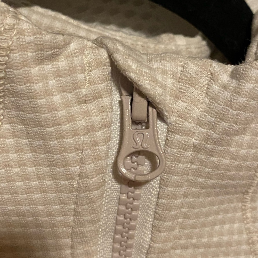 Lululemon Forme Jacket - Picture 5 of 9